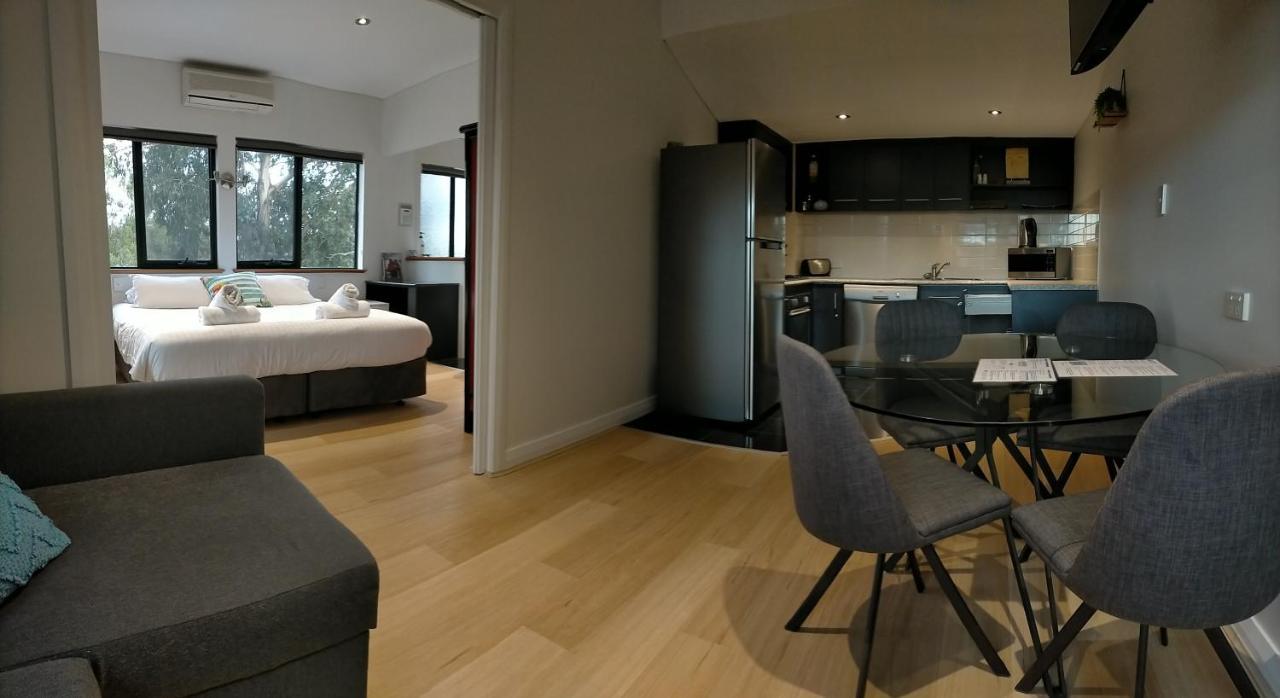 Dunsborough Apartments & Suites Esterno foto