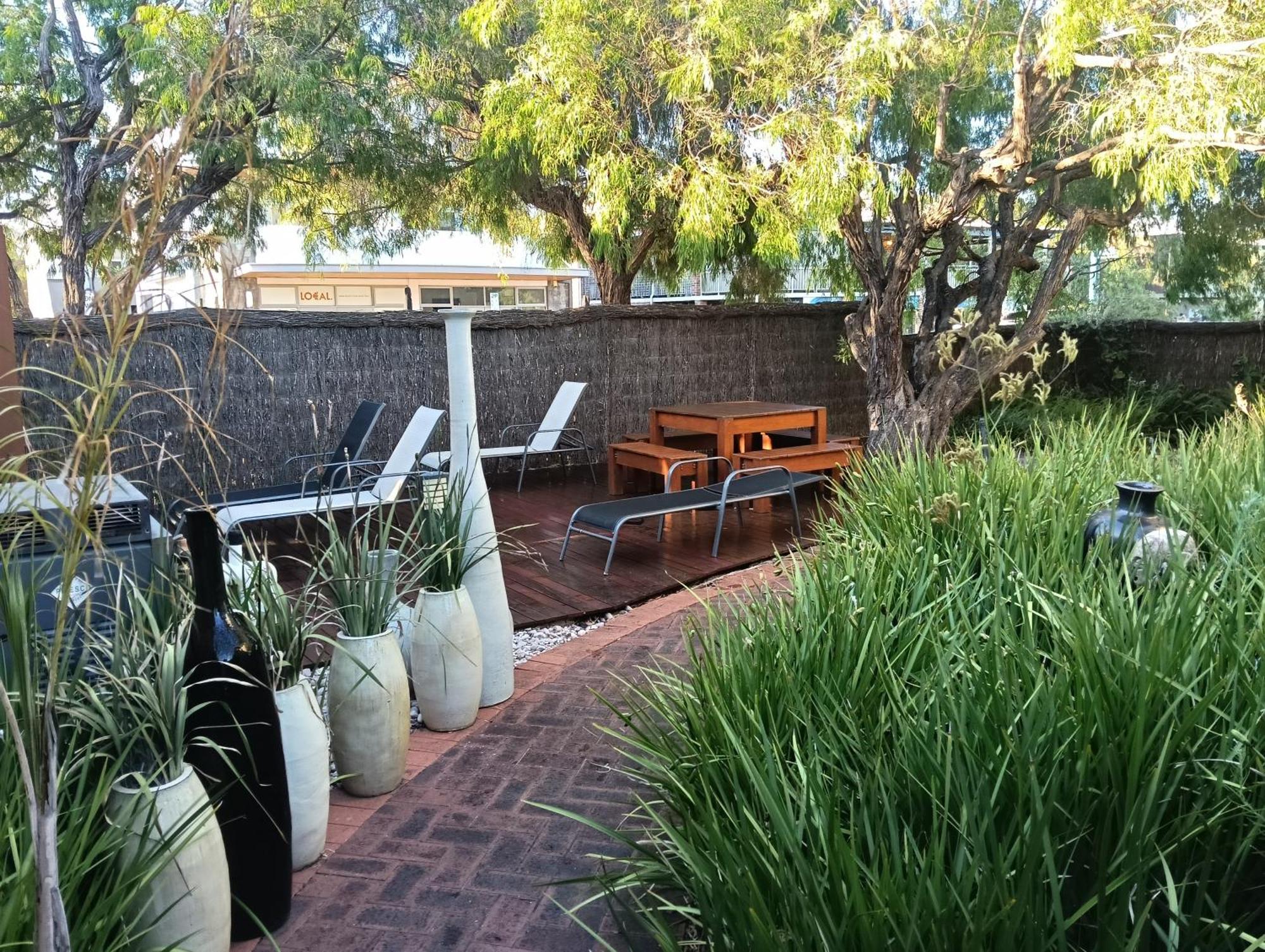 Dunsborough Apartments & Suites Esterno foto
